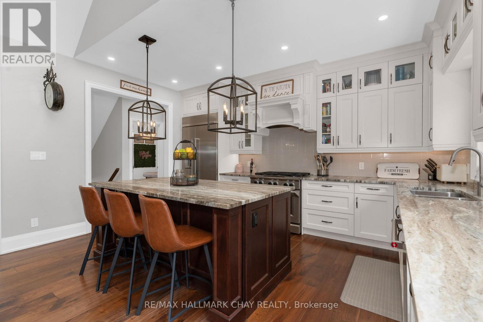 10 Georgian Grande Drive, Oro-Medonte, Ontario  L0K 1E0 - Photo 7 - S12054172