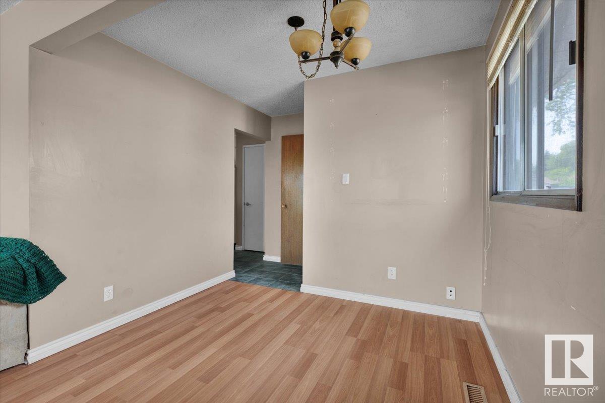 4320 74 St Nw, Edmonton, Alberta  T6K 0W2 - Photo 7 - E4439543