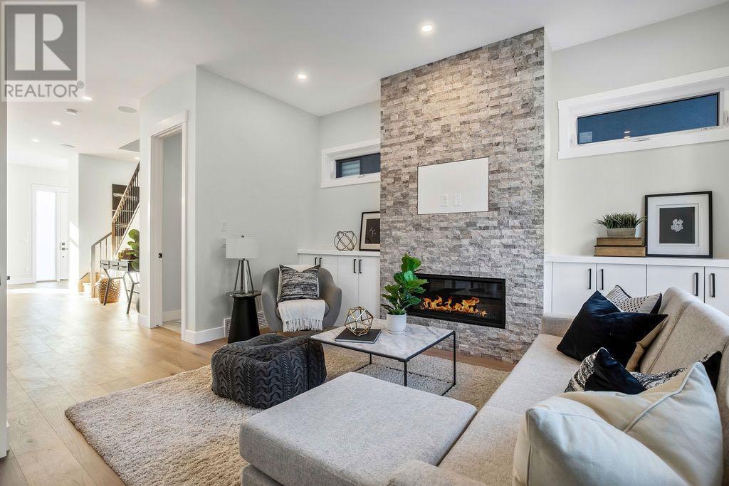 Property at 3114 14 Avenue SW image 4