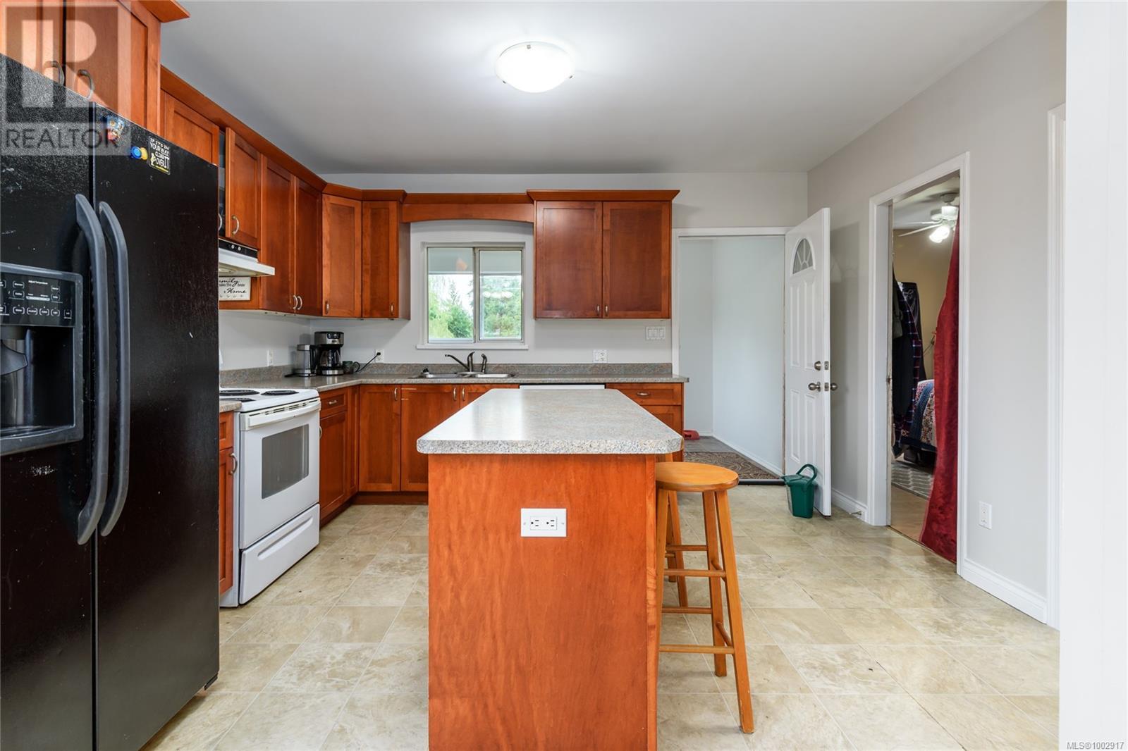 1530 Willemar Ave, Courtenay, British Columbia  V9N 3M3 - Photo 14 - 1002917