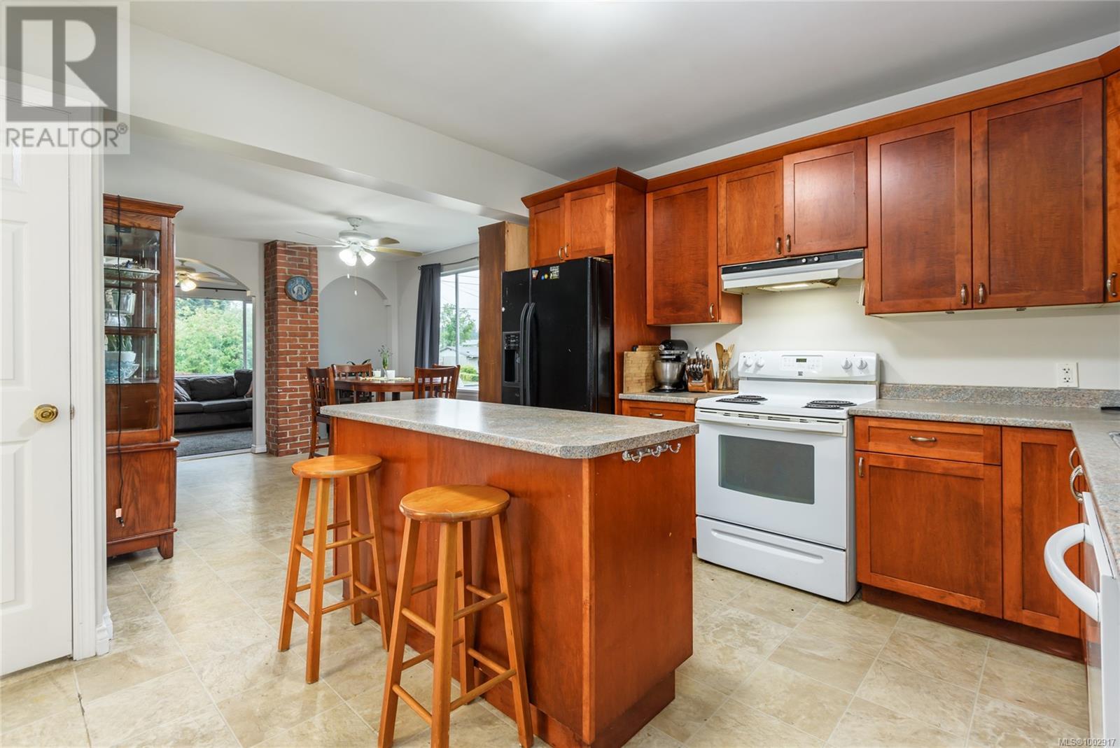 1530 Willemar Ave, Courtenay, British Columbia  V9N 3M3 - Photo 16 - 1002917