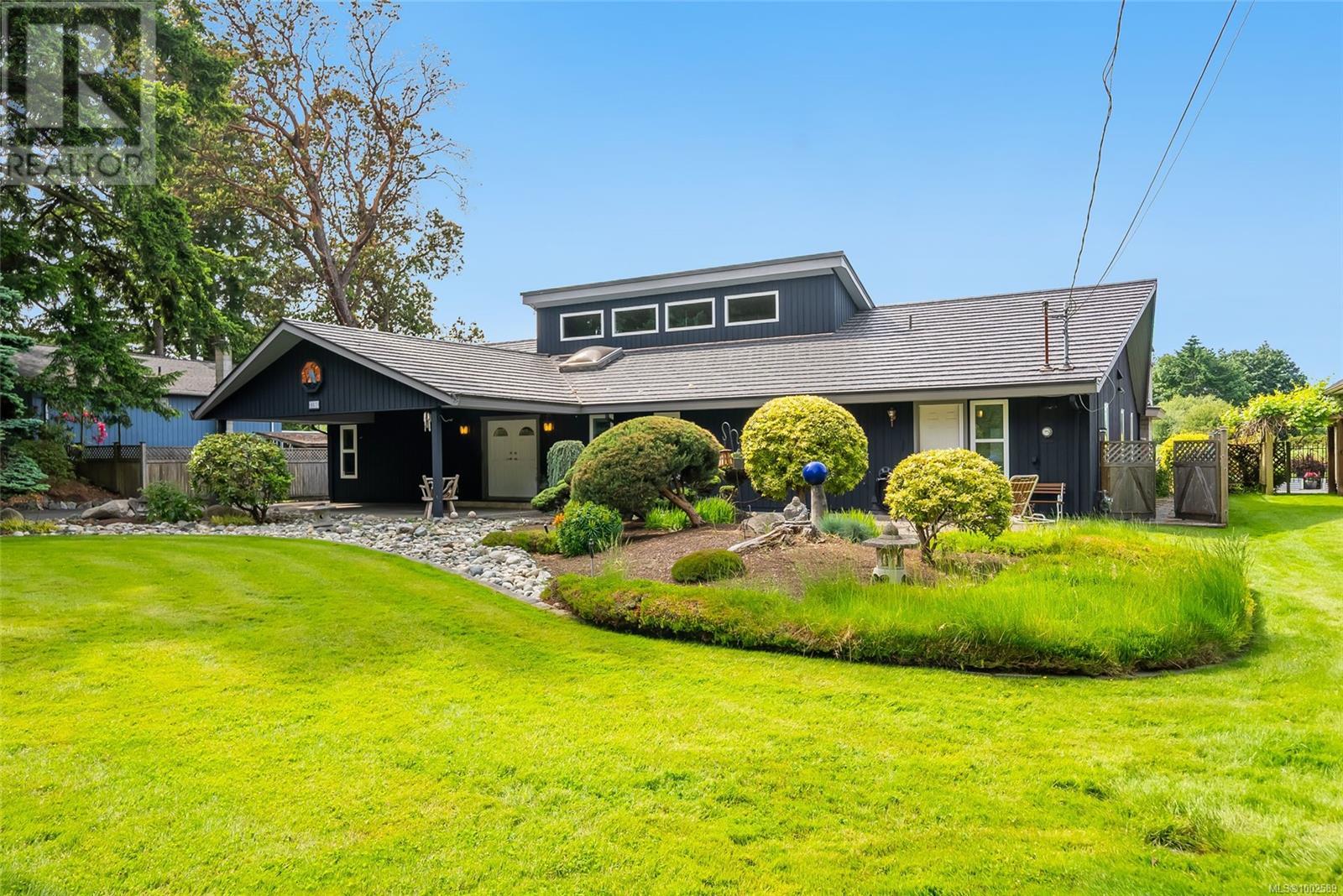807 Shorewood Dr, Parksville, British Columbia
