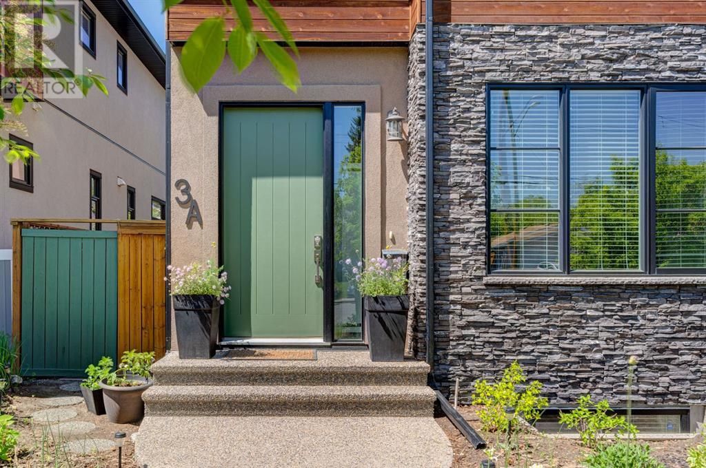 3a 37 Street Sw, Calgary, Alberta  T3C 1R3 - Photo 3 - A2227684