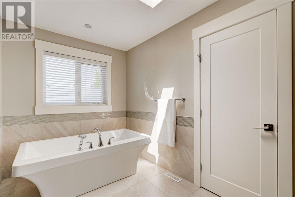 3a 37 Street Sw, Calgary, Alberta  T3C 1R3 - Photo 24 - A2227684