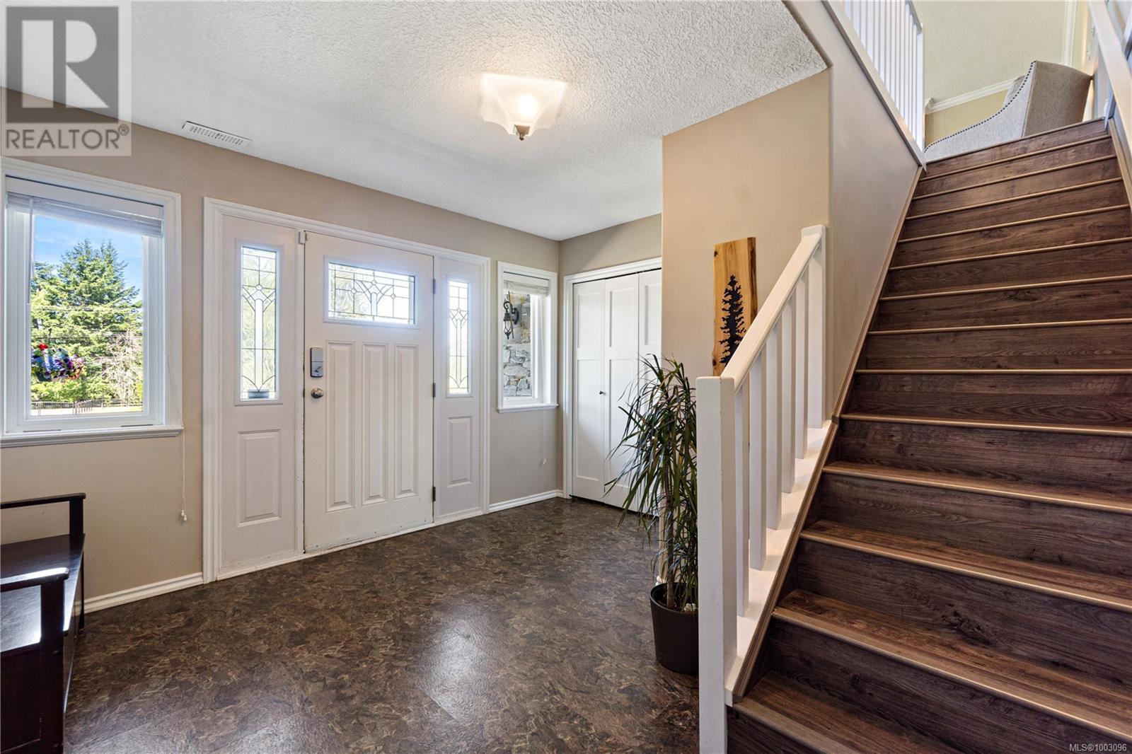 2701 Jingle Pot Rd, Nanaimo, British Columbia  V9R 6W5 - Photo 11 - 1003096
