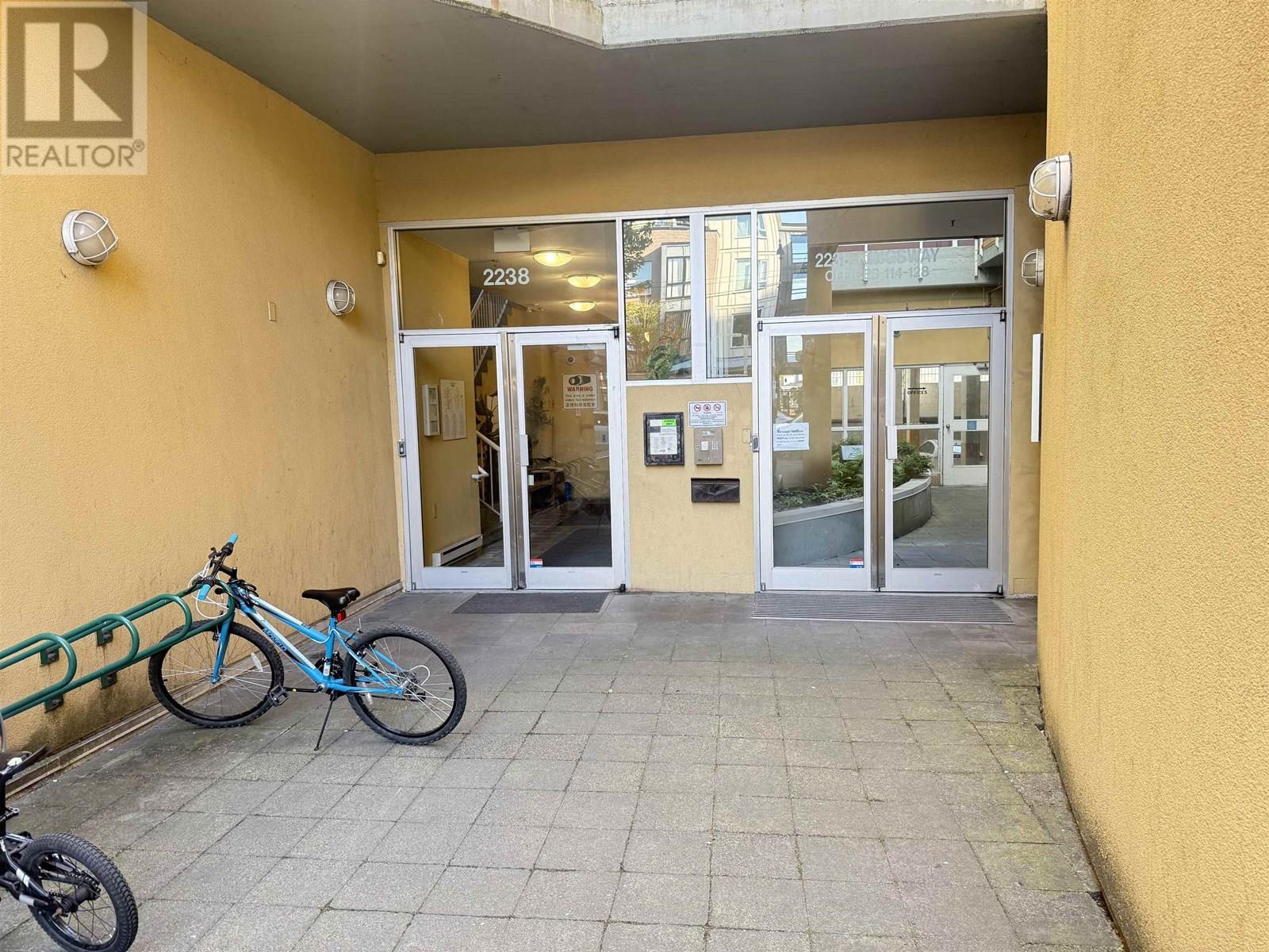 216 2238 Kingsway, Vancouver, British Columbia  V5N 2T7 - Photo 2 - R3013223