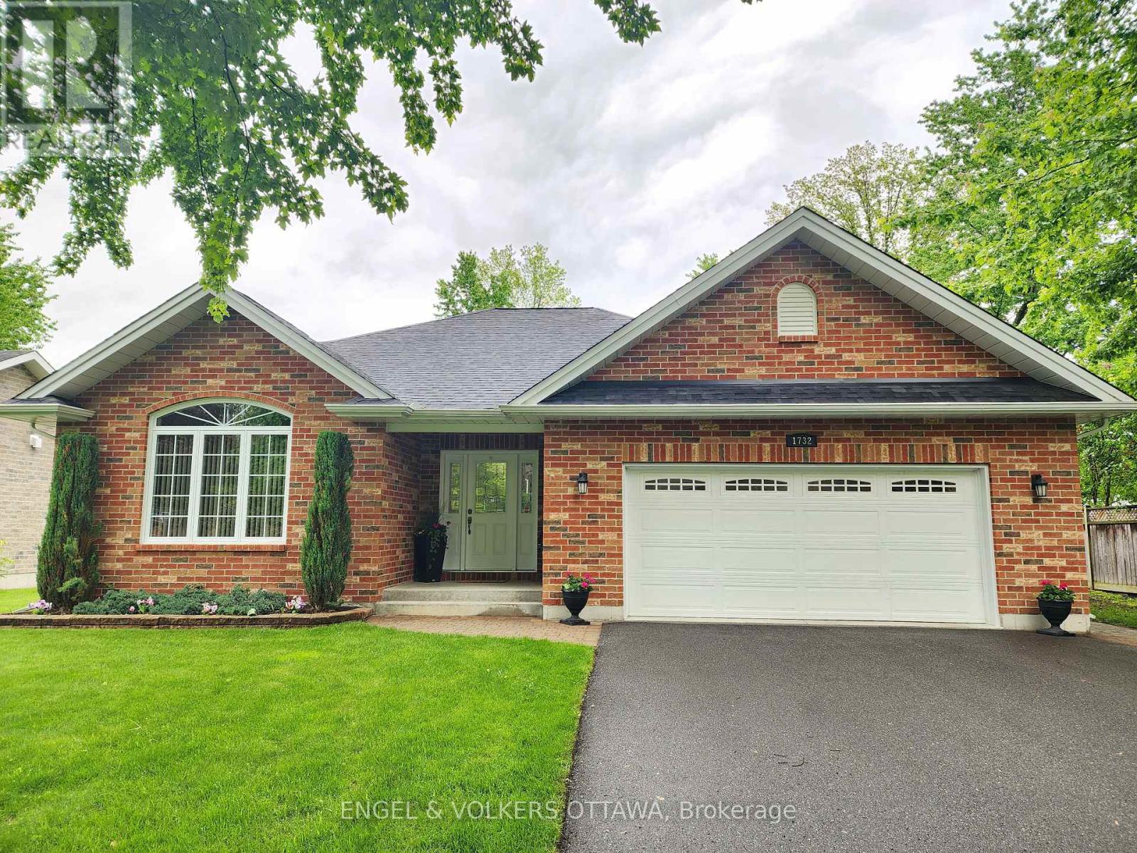 1732 BLAKELY DRIVE NW, Cornwall, Ontario