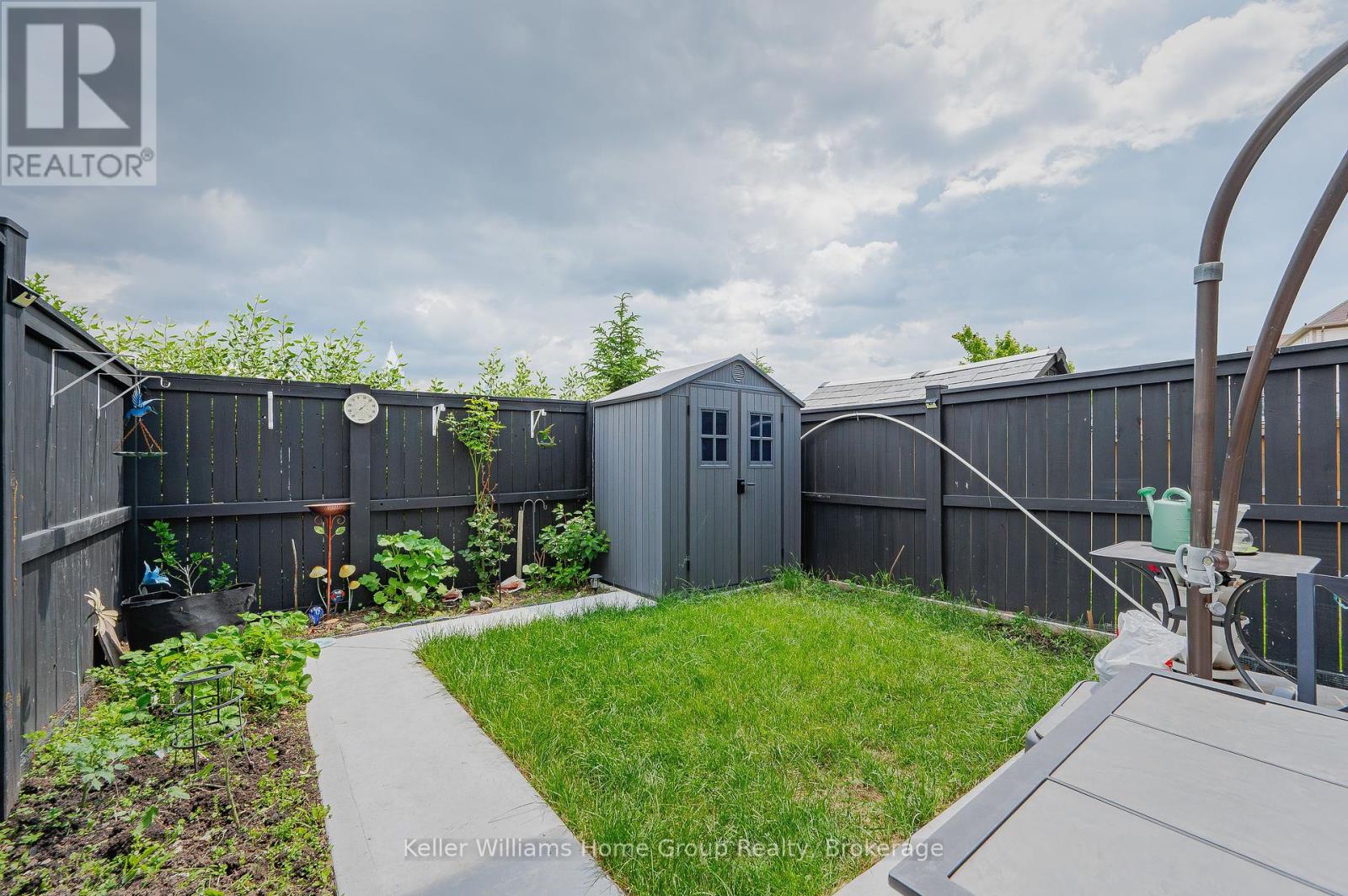 37 Vanhorne Close, Brampton, Ontario L7A 0X8 - Photo 32 - W12213053