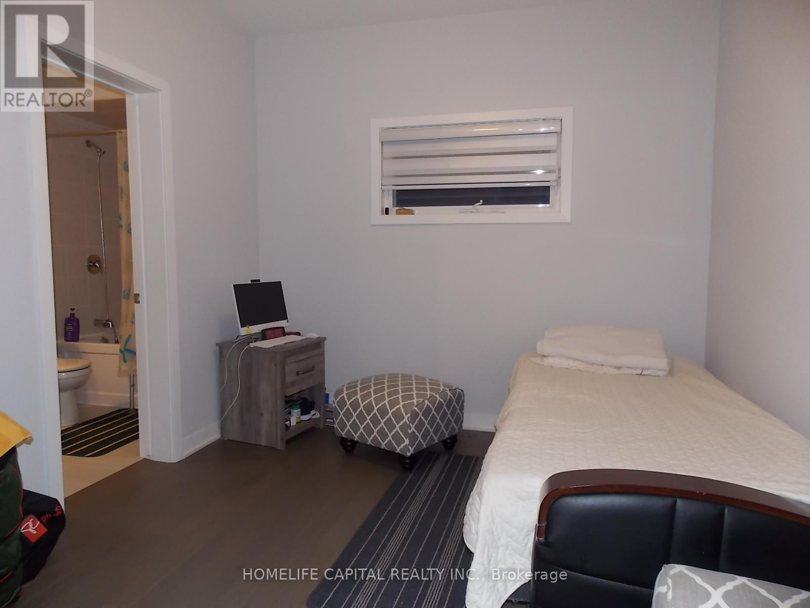 838 Crossgate Street, Ottawa, Ontario  K2C 3H2 - Photo 15 - X12213490