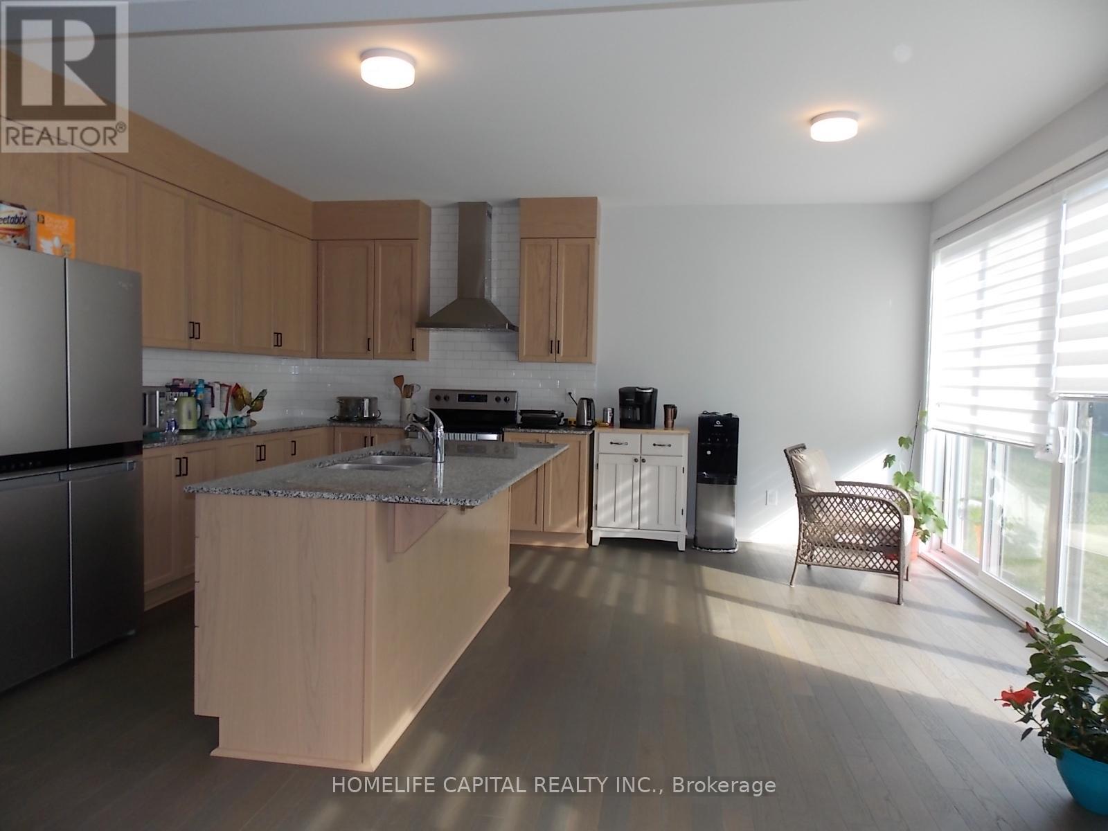 838 Crossgate Street, Ottawa, Ontario  K2C 3H2 - Photo 8 - X12213490