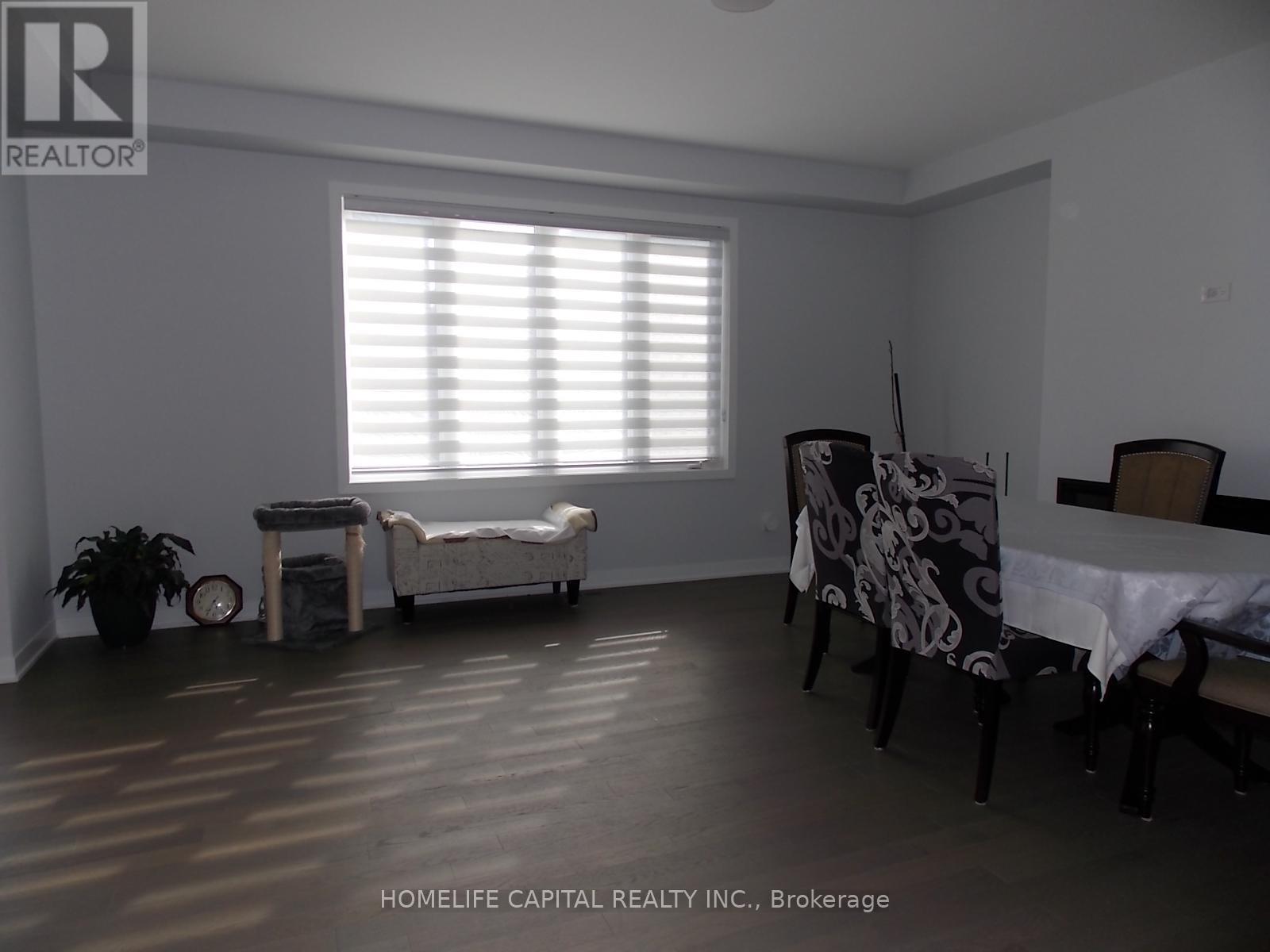 838 Crossgate Street, Ottawa, Ontario  K2C 3H2 - Photo 9 - X12213490