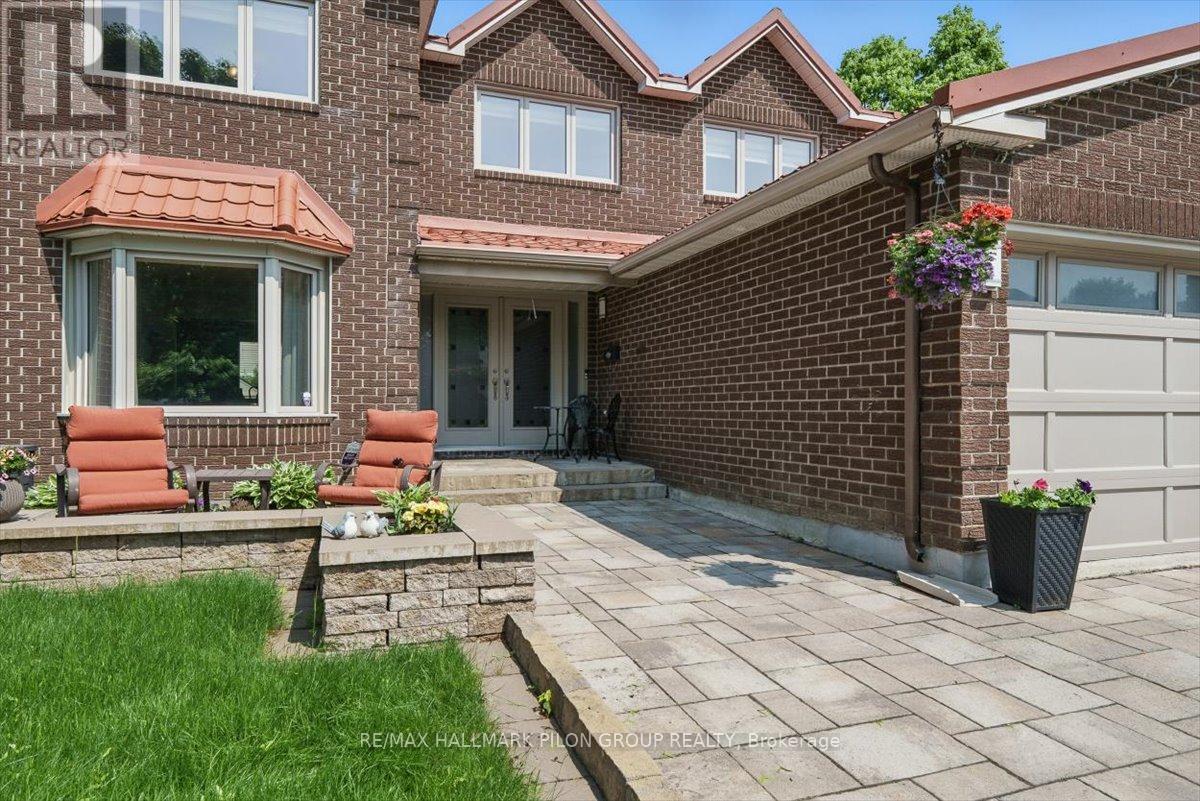 Property at 54 FARDON WAY image 2