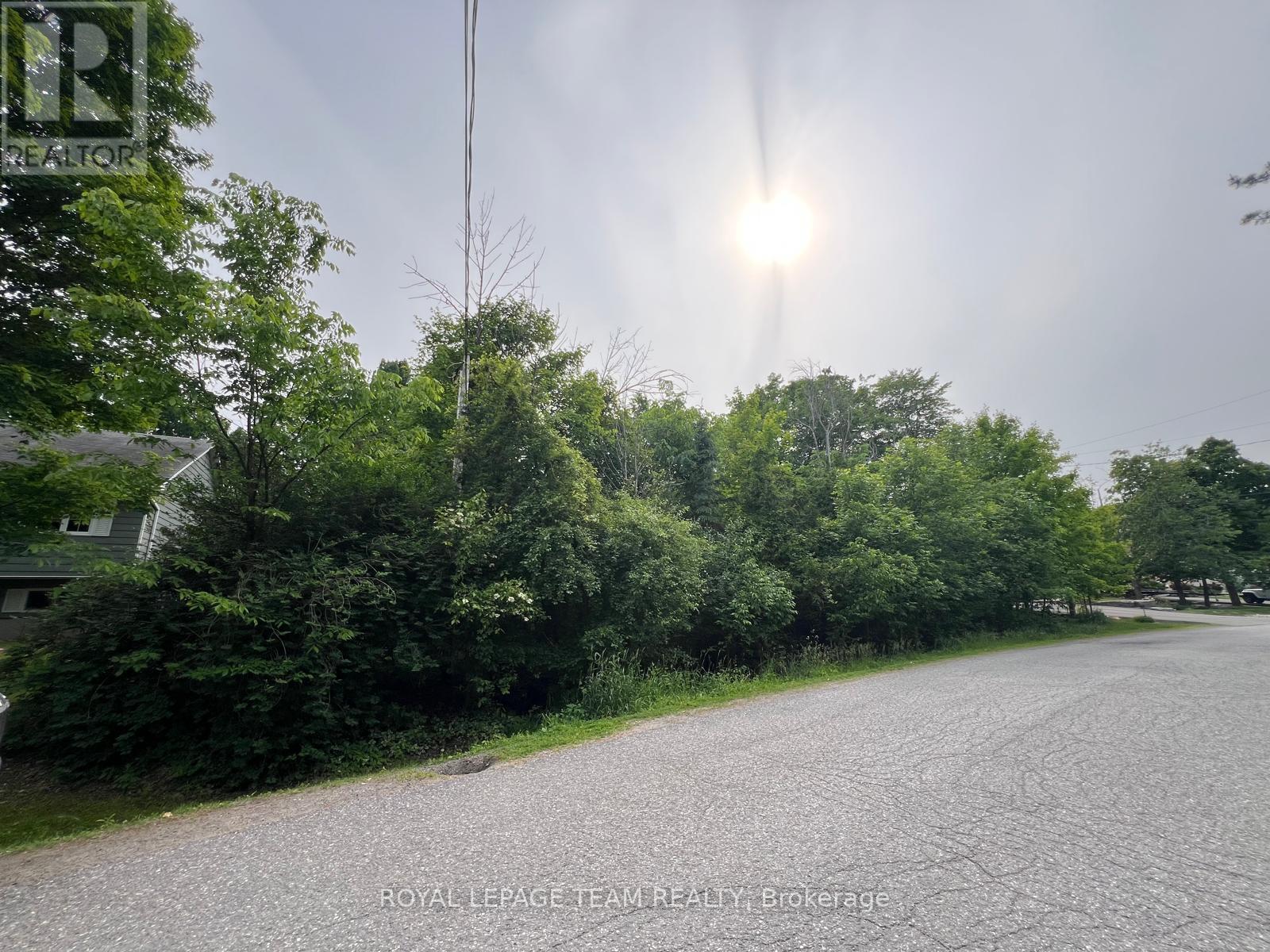 2889 BARLOW CRESCENT, Ottawa, Ontario