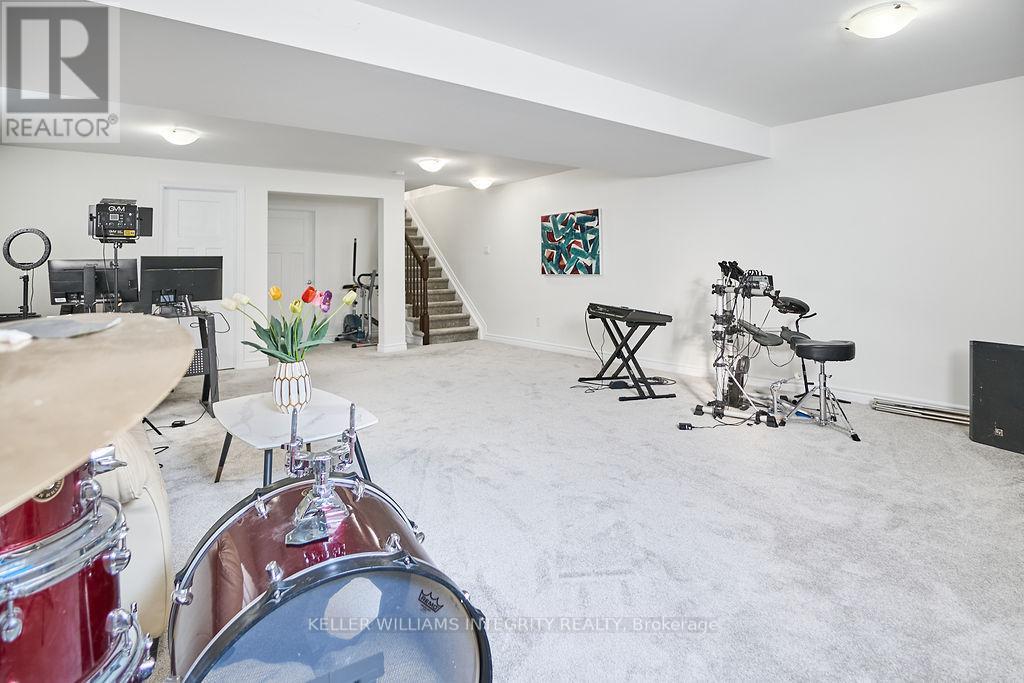 619 Moorpark Avenue, Ottawa, Ontario  K2M 0B6 - Photo 31 - X12213728