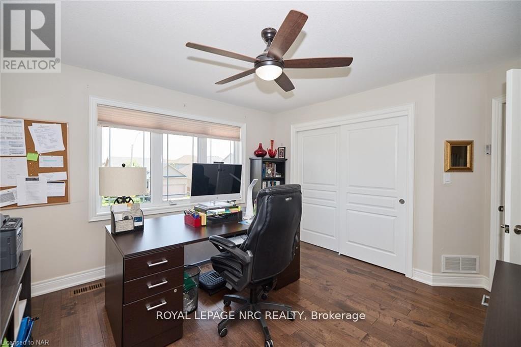 115 Tuliptree Road, Thorold (Confederation Heights), Ontario  L2V 0A5 - Photo 23 - X12213750