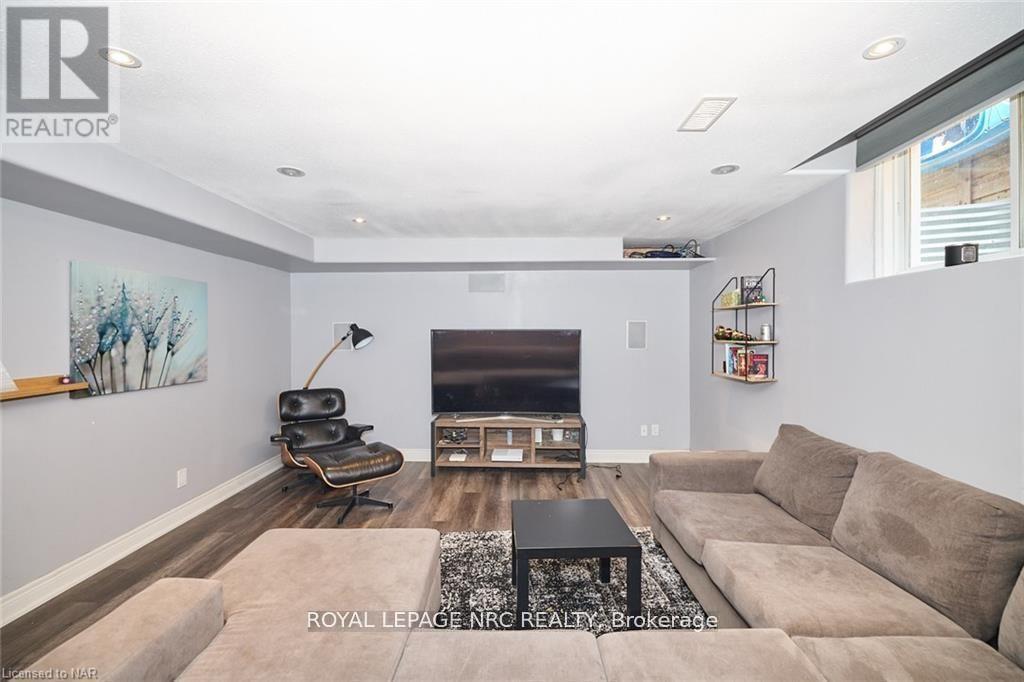 115 Tuliptree Road, Thorold (Confederation Heights), Ontario  L2V 0A5 - Photo 27 - X12213750