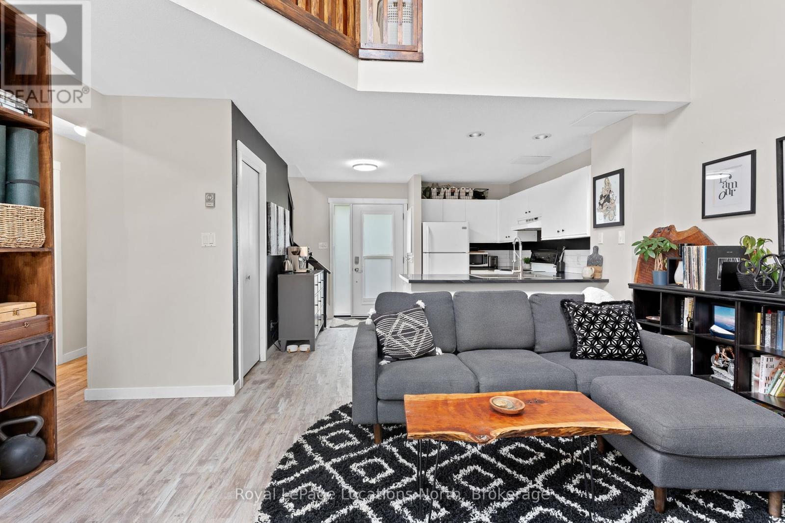 190 - 49 Trott Boulevard, Collingwood, Ontario  L9Y 5B8 - Photo 17 - S12213601