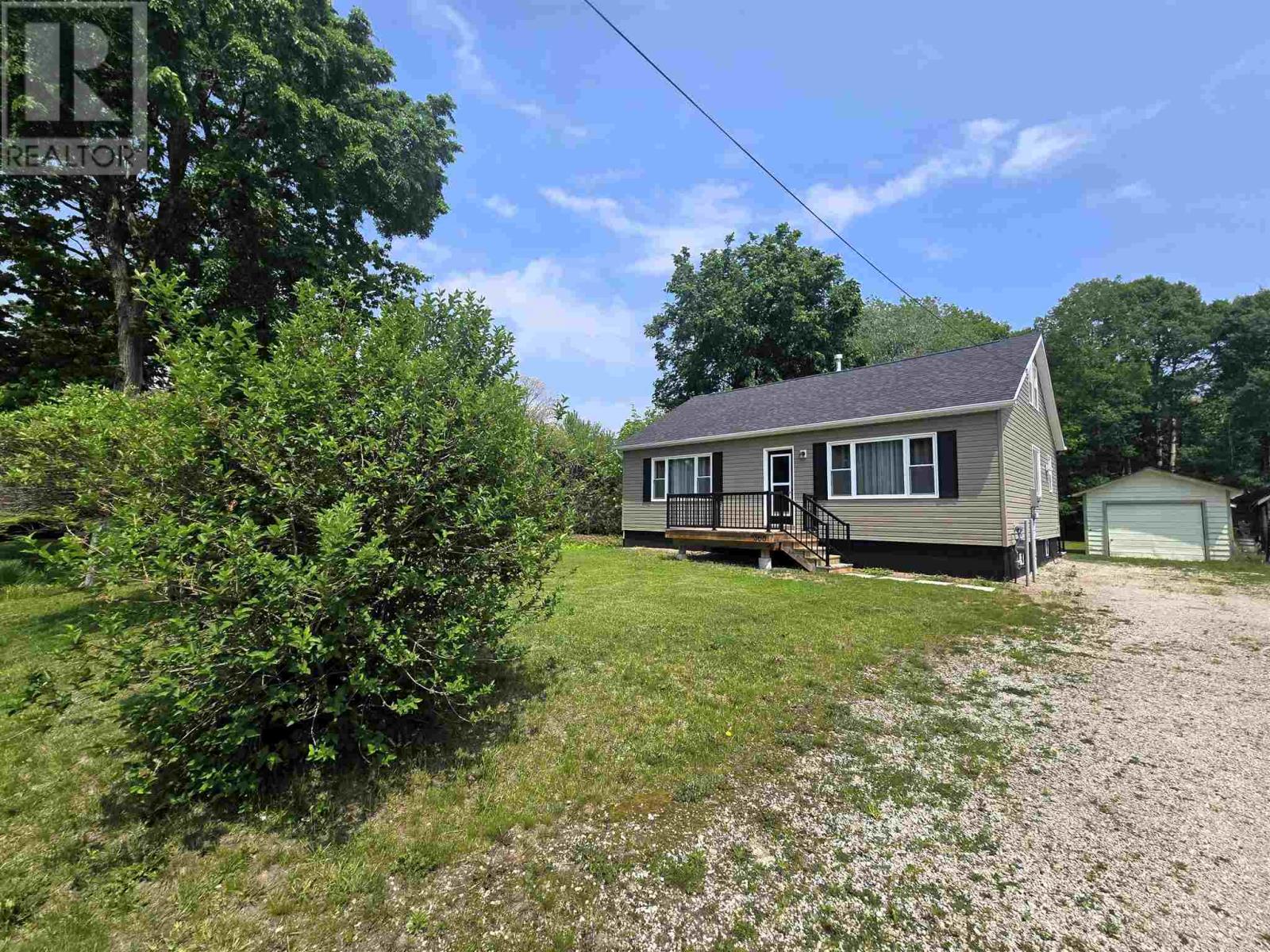 300 Woodward Ave, Blind River, Ontario  P0R 1B0 - Photo 21 - SM250734