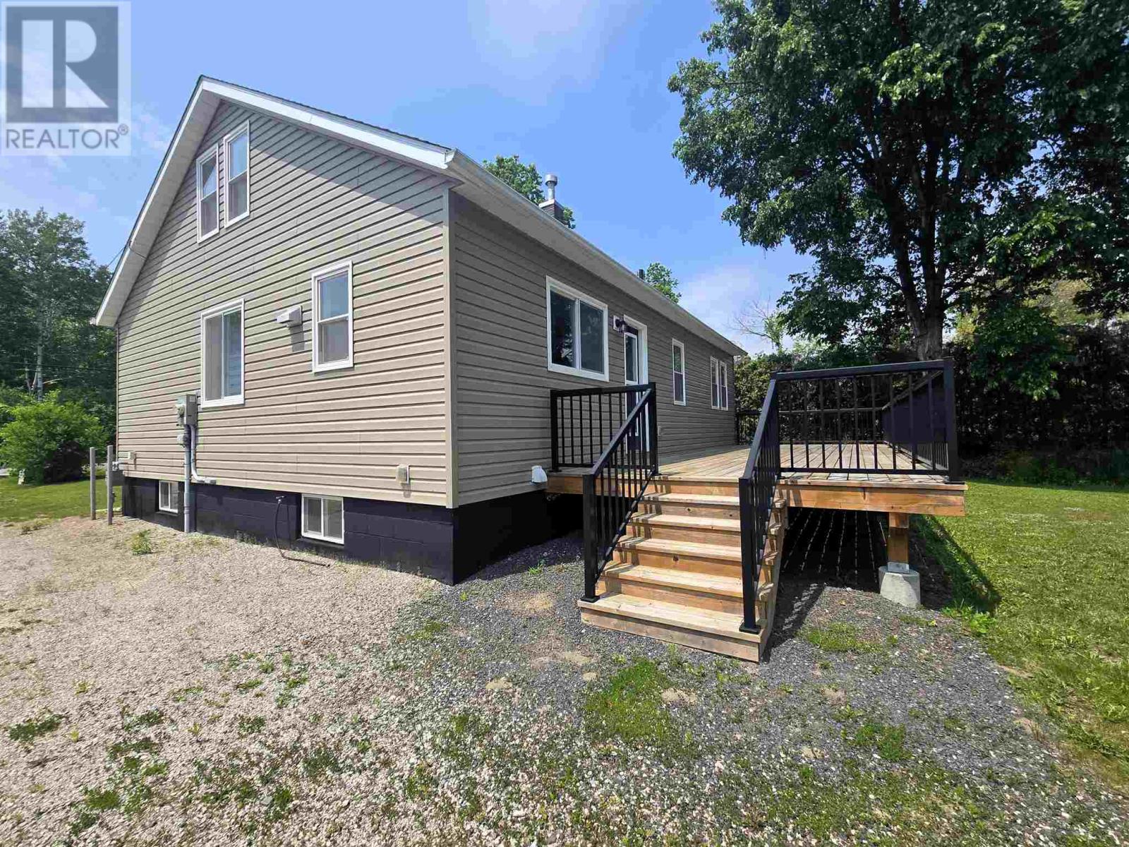 300 Woodward Ave, Blind River, Ontario  P0R 1B0 - Photo 27 - SM250734