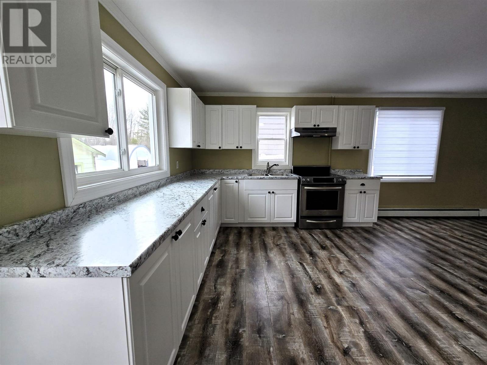 300 Woodward Ave, Blind River, Ontario  P0R 1B0 - Photo 5 - SM250734