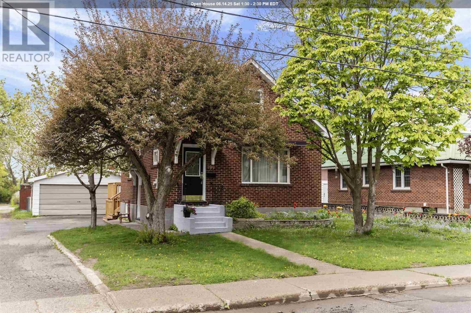 199 Spruce St, Sault Ste. Marie, Ontario  P6B 2H1 - Photo 1 - SM251306
