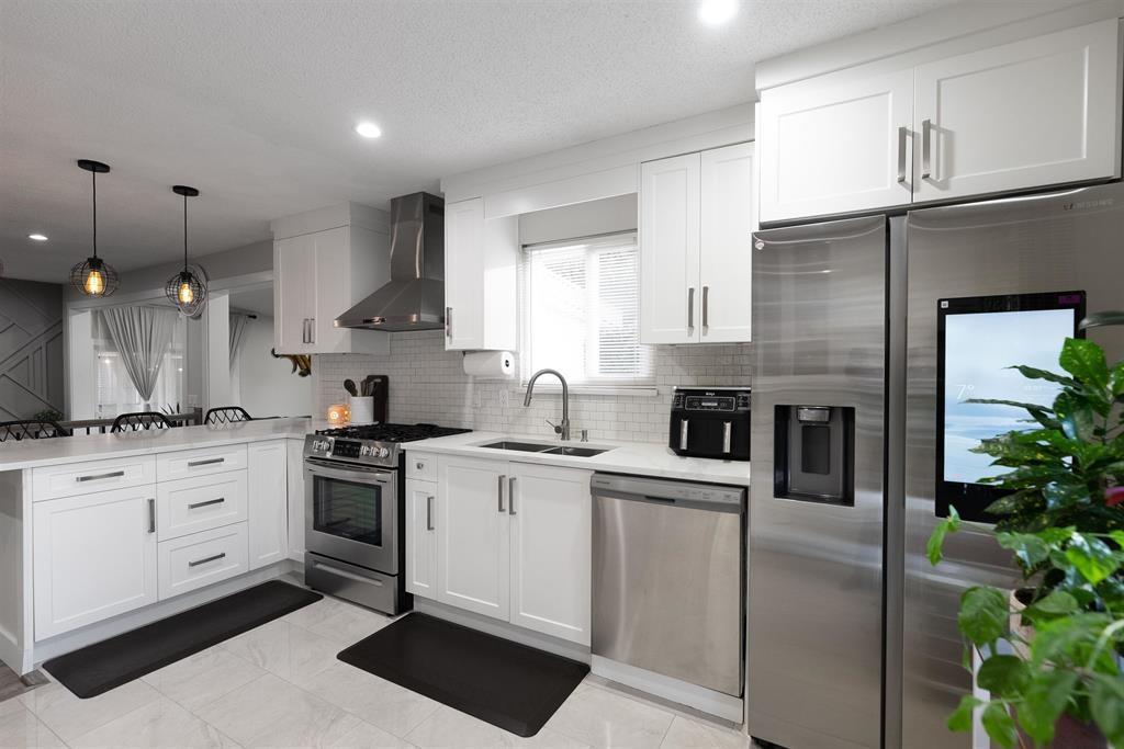 12859 68A AVENUE, Surrey, British Columbia