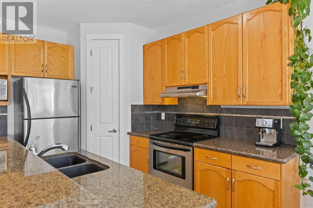 243 Rockyspring Grove Nw, Calgary, Alberta  T3G 5Z7 - Photo 13 - A2218235