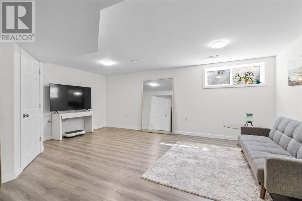 243 Rockyspring Grove Nw, Calgary, Alberta  T3G 5Z7 - Photo 33 - A2218235