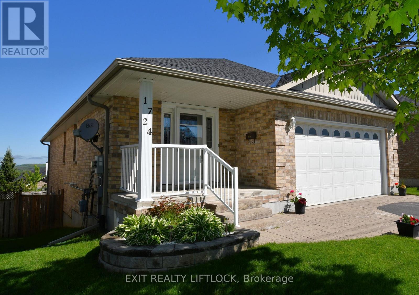 1724 GLENFOREST BOULEVARD, Peterborough West, Ontario