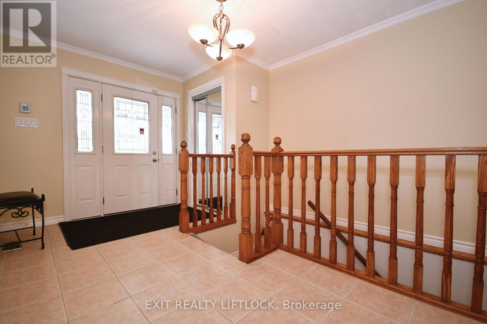 1724 Glenforest Boulevard, Peterborough West, Ontario  K9K 2P5 - Photo 2 - X12213625