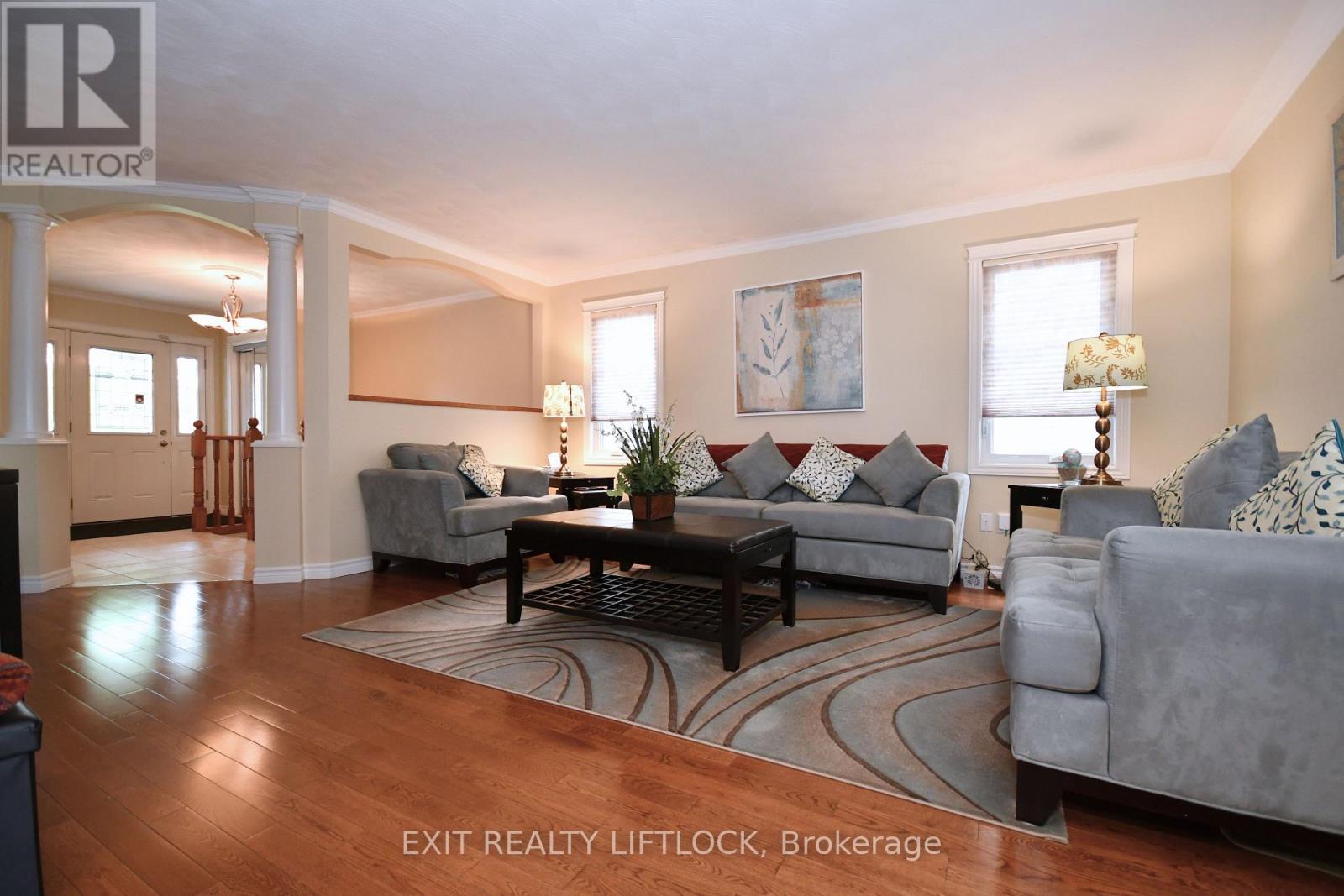1724 Glenforest Boulevard, Peterborough West, Ontario  K9K 2P5 - Photo 4 - X12213625