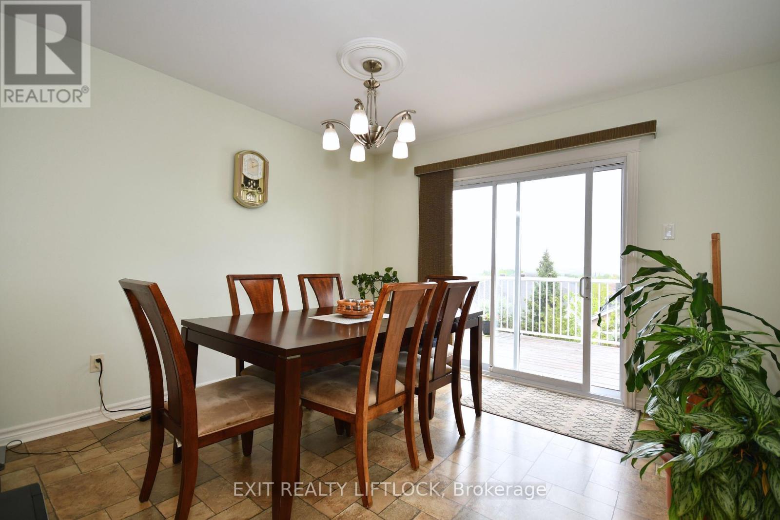 1724 Glenforest Boulevard, Peterborough West, Ontario  K9K 2P5 - Photo 8 - X12213625