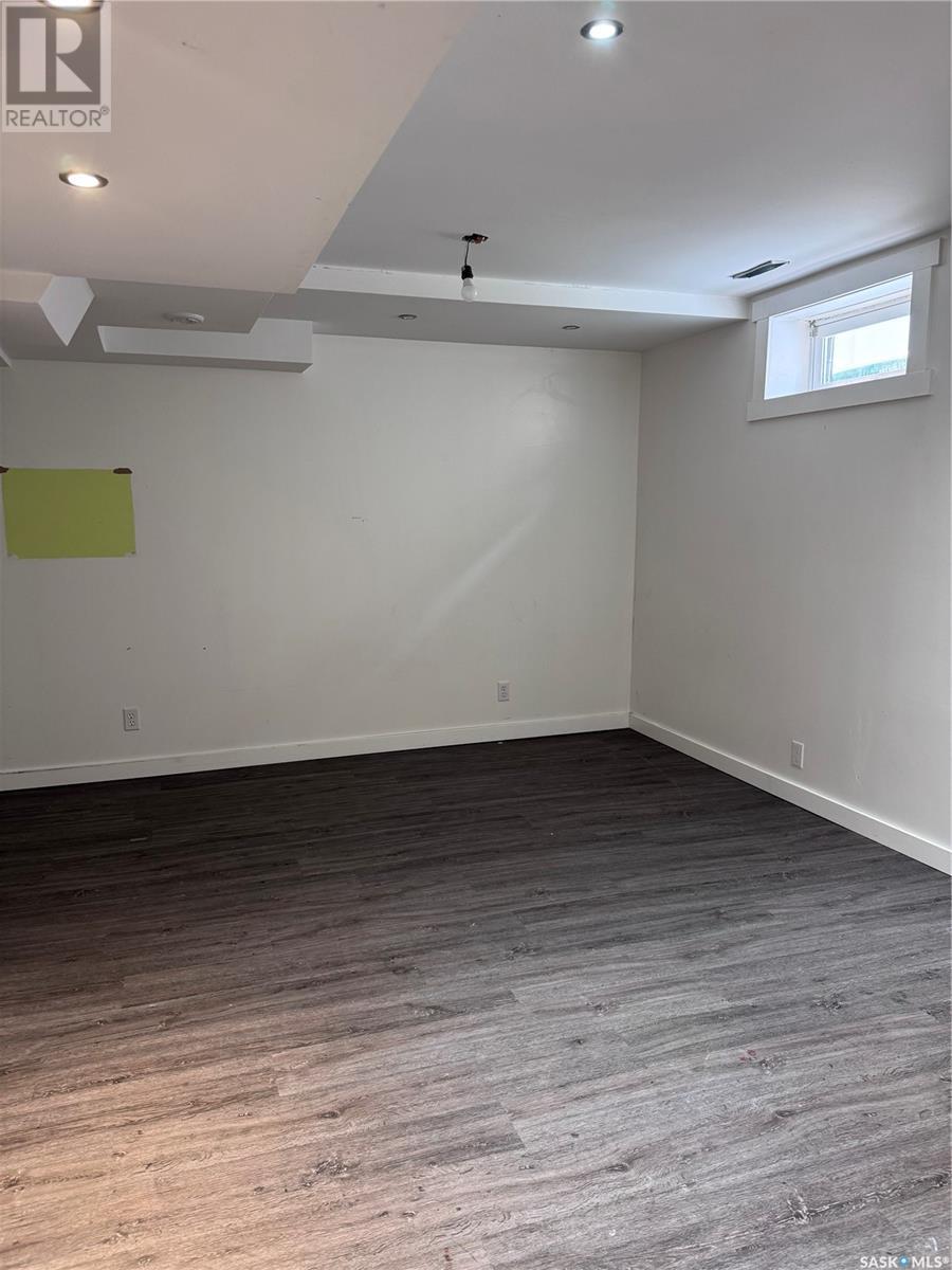 1159 Chaplin Street E, Swift Current, Saskatchewan  S9H 1J9 - Photo 24 - SK009128