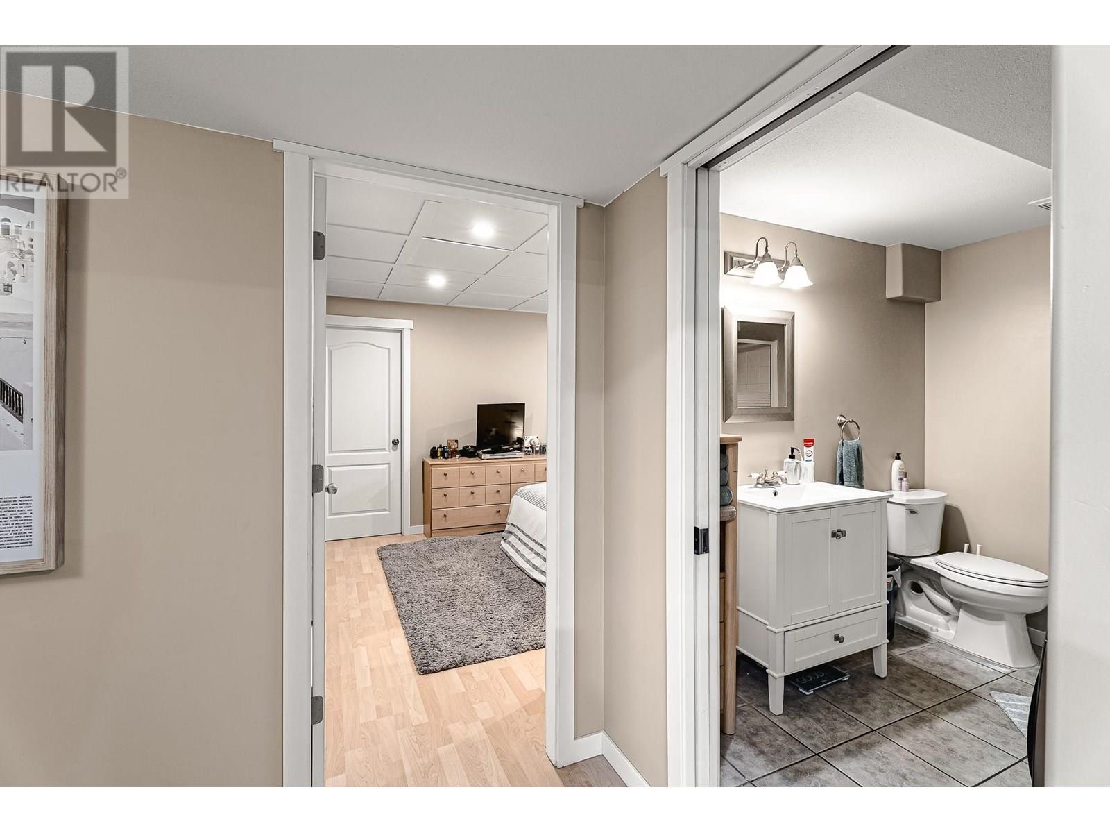 644 Cooper Place, Kamloops, British Columbia  V2B 8R7 - Photo 32 - 10350710