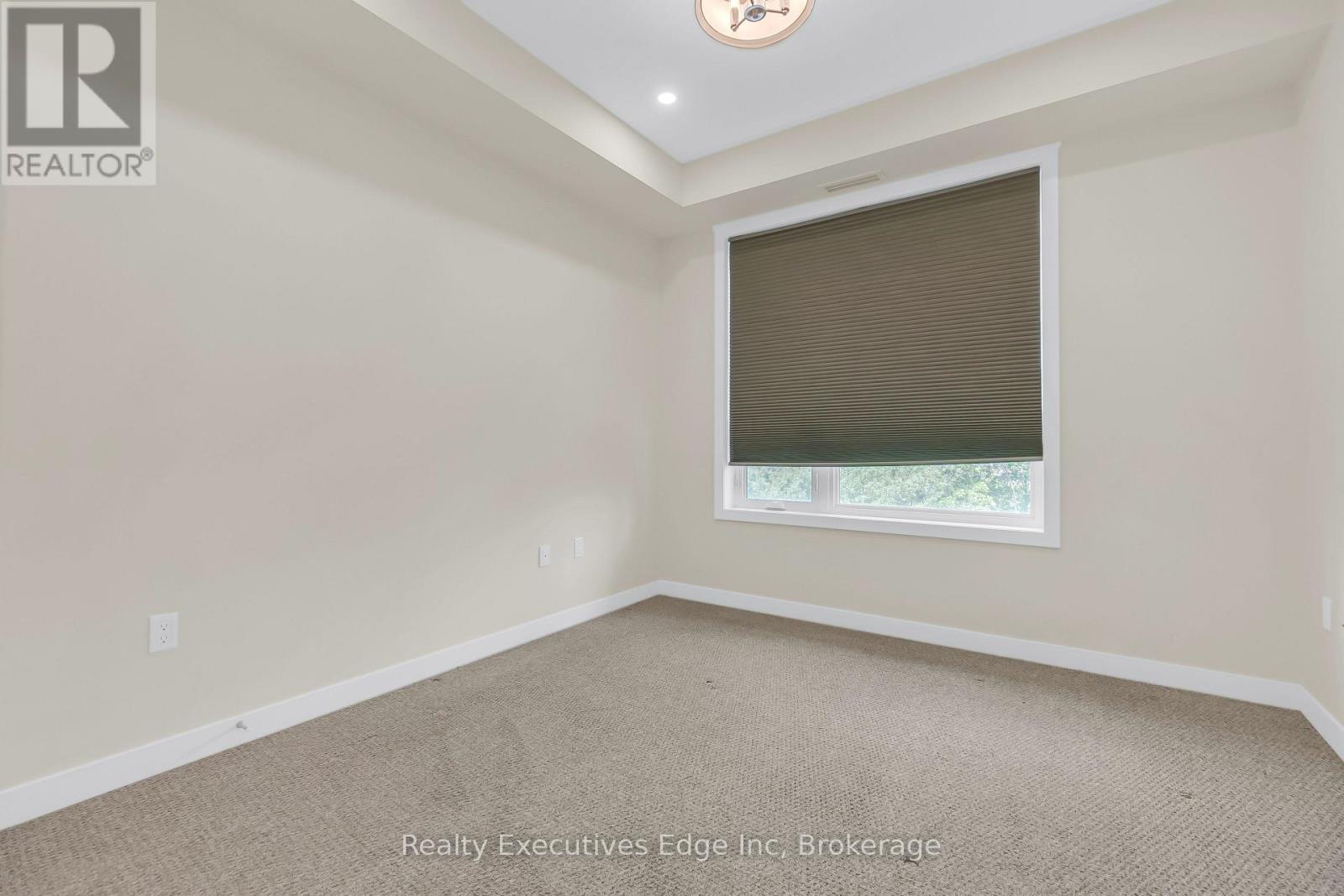 416 - 125 Shoreview Place, Hamilton, Ontario  L8E 0K3 - Photo 11 - X12213609