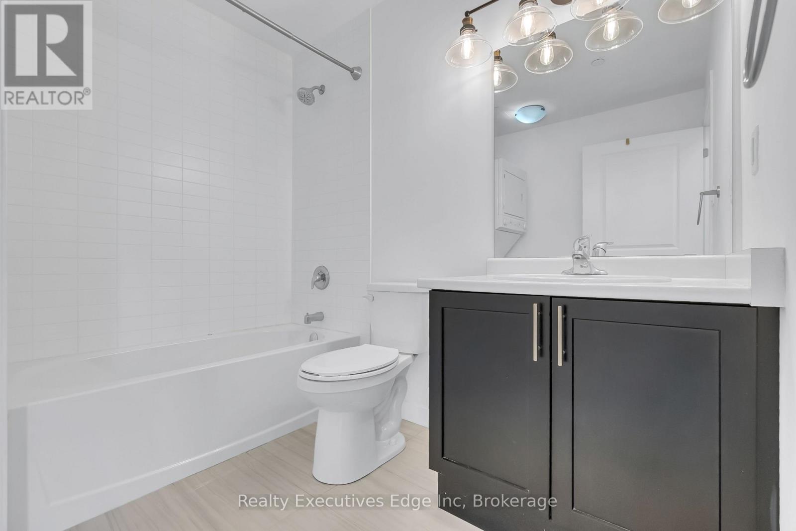 416 - 125 Shoreview Place, Hamilton, Ontario  L8E 0K3 - Photo 13 - X12213609
