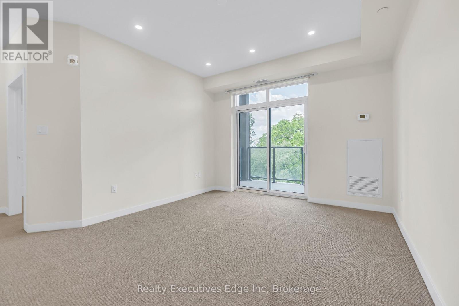 416 - 125 Shoreview Place, Hamilton, Ontario  L8E 0K3 - Photo 9 - X12213609