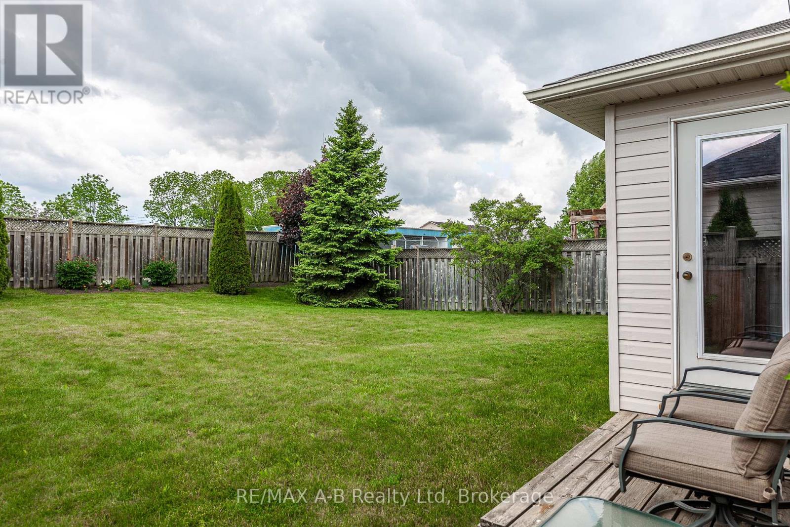 63 Delong Drive, Norwich, Ontario  N0J 1P0 - Photo 26 - X12213616