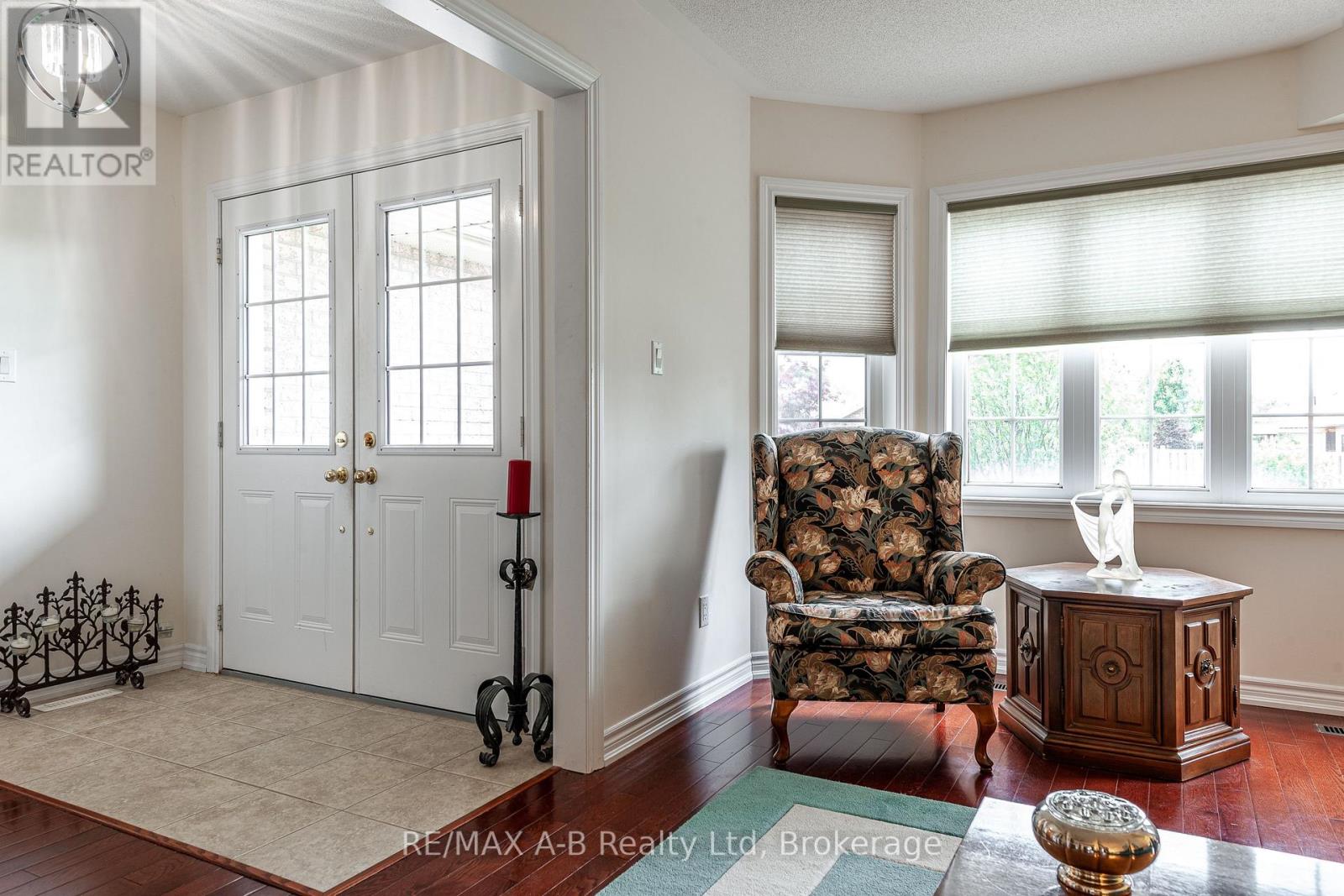 63 Delong Drive, Norwich, Ontario  N0J 1P0 - Photo 6 - X12213616
