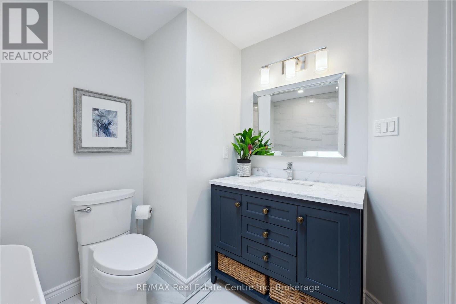 52 Camm Crescent, Guelph, Ontario  N1L 1K2 - Photo 13 - X12213743