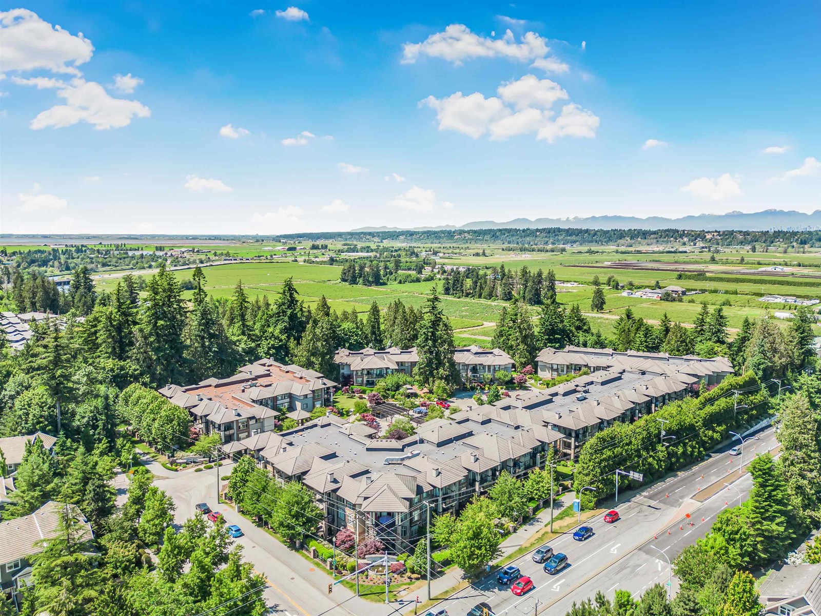 105 15195 36TH AVENUE, Surrey, British Columbia