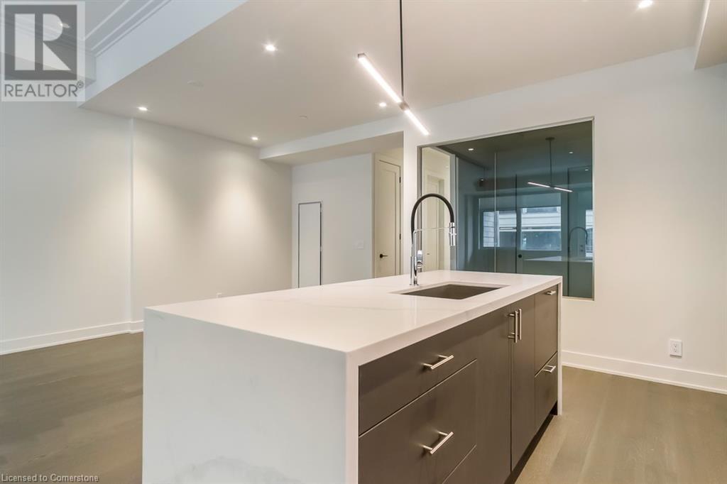 123 Maurice Drive Unit# 104, Oakville, Ontario  L6K 2W6 - Photo 8 - 40737690