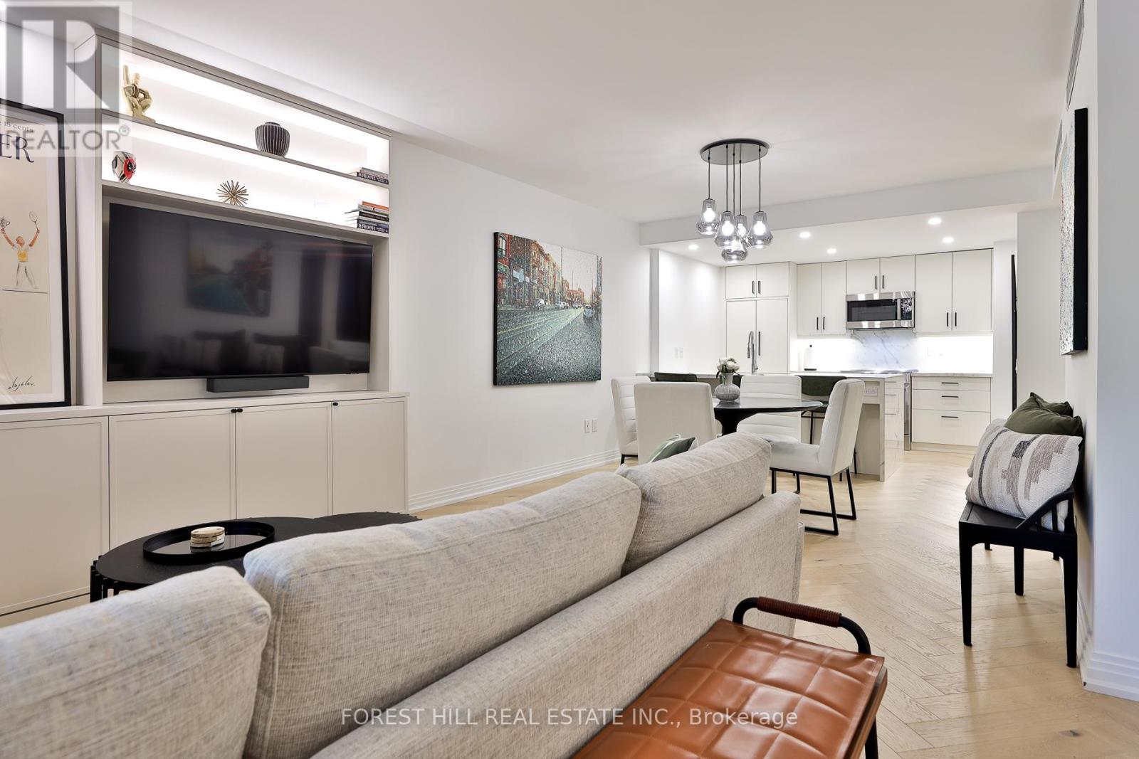 129 - 1 Benvenuto Place, Toronto, Ontario  M4V 2L1 - Photo 11 - C12213303