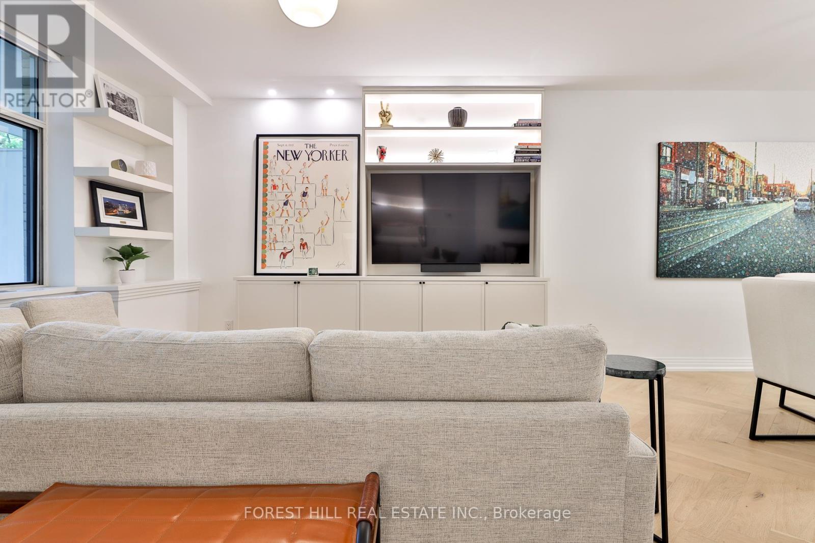 129 - 1 Benvenuto Place, Toronto, Ontario  M4V 2L1 - Photo 14 - C12213303