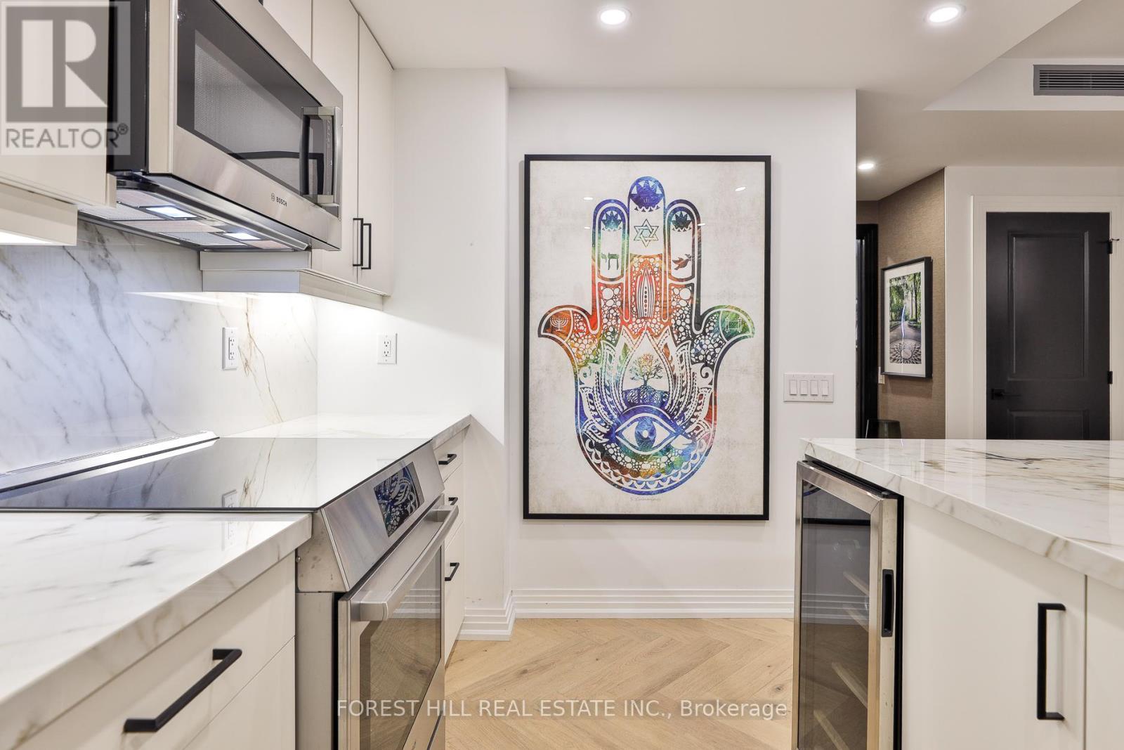 129 - 1 Benvenuto Place, Toronto, Ontario  M4V 2L1 - Photo 17 - C12213303
