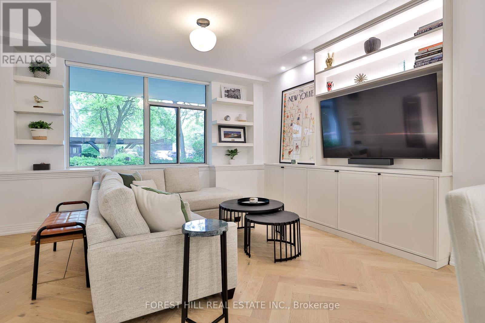 129 - 1 Benvenuto Place, Toronto, Ontario  M4V 2L1 - Photo 8 - C12213303