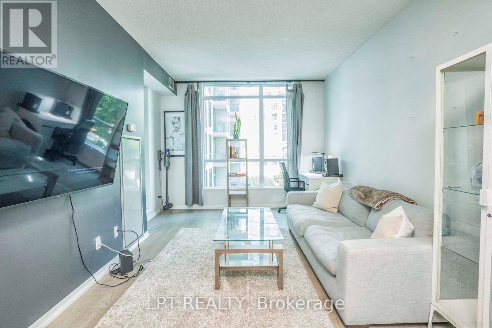 217 - 215 Fort York Boulevard, Toronto, Ontario  M5V 4A2 - Photo 12 - C12213347