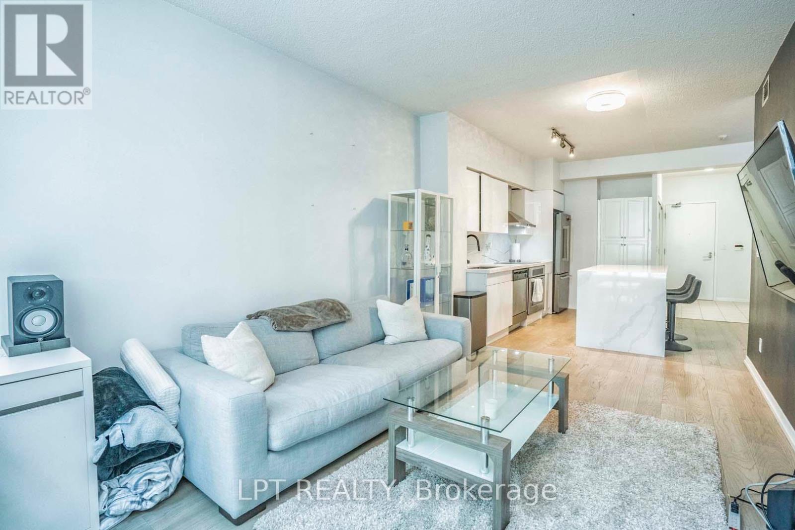 217 - 215 Fort York Boulevard, Toronto, Ontario  M5V 4A2 - Photo 14 - C12213347