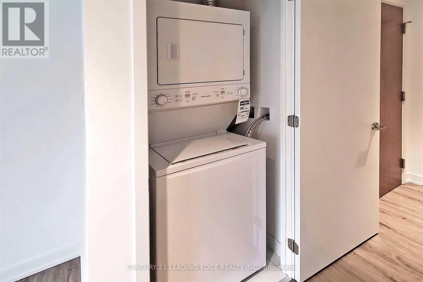 423 - 15 Queens Quay E, Toronto, Ontario  M5E 0C5 - Photo 15 - C12213352