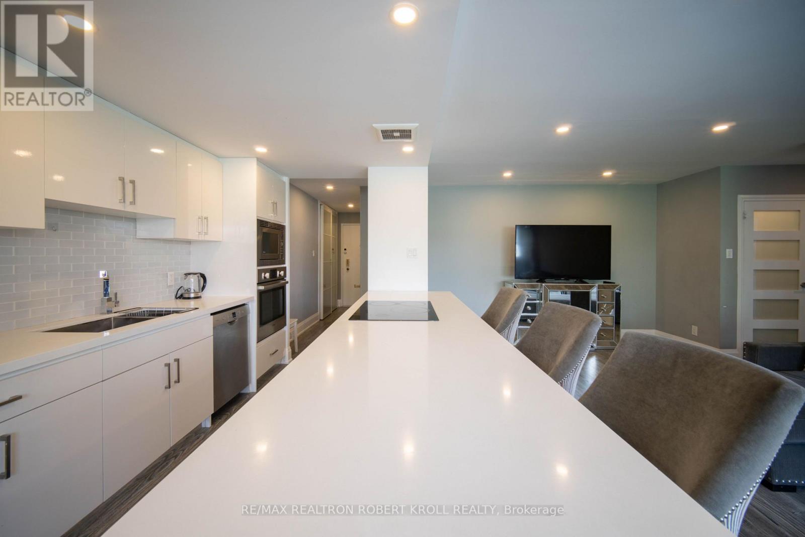 506 - 60 Montclair Avenue, Toronto, Ontario  M5P 1P7 - Photo 11 - C12213355